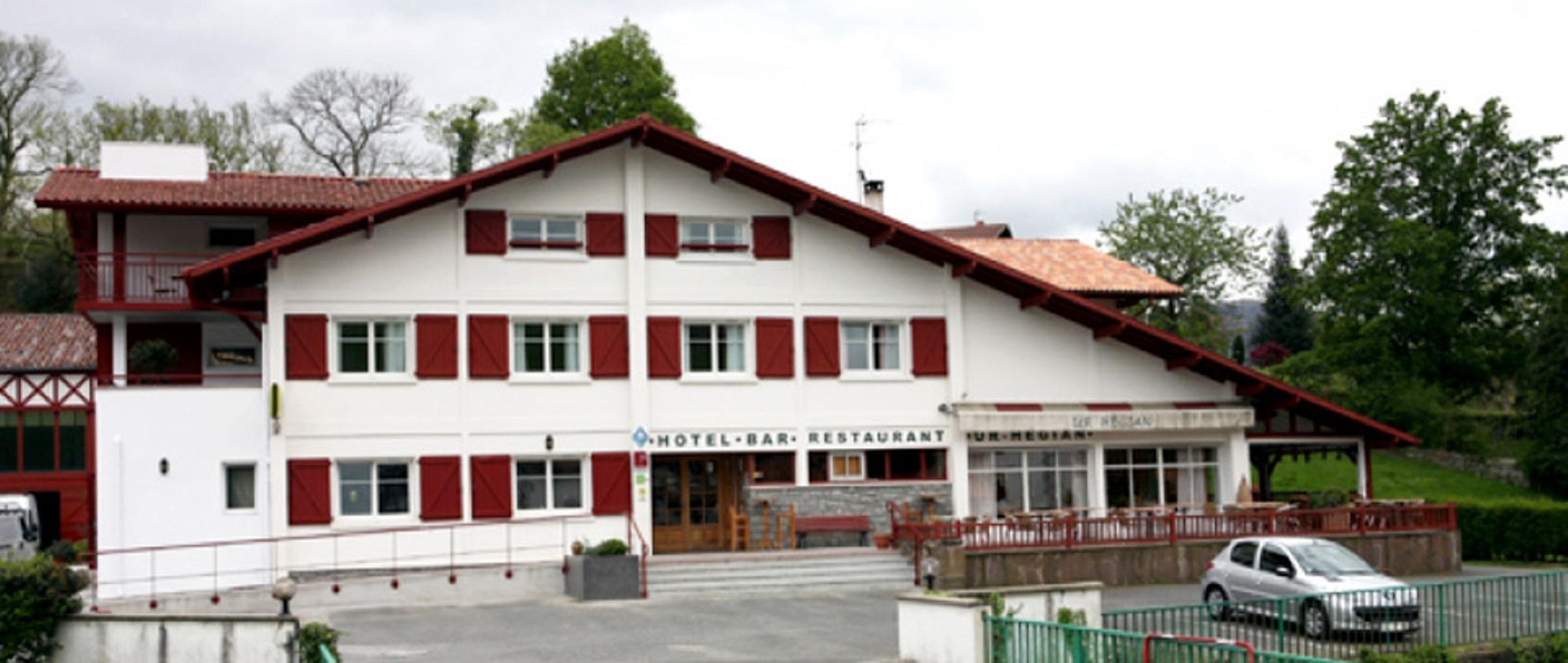 Logis Hotel Ur-Hegian Ainhoa Ngoại thất bức ảnh