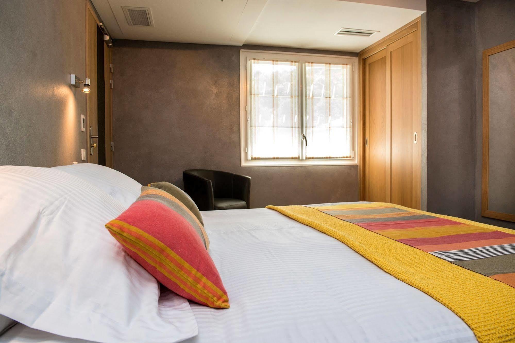 Logis Hotel Ur-Hegian Ainhoa Ngoại thất bức ảnh