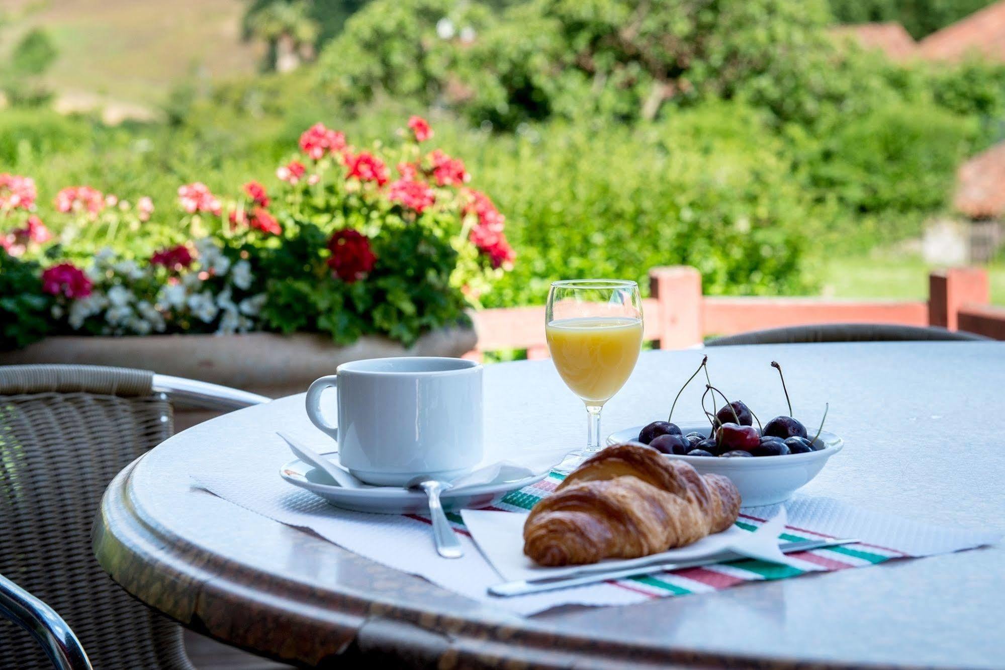Logis Hotel Ur-Hegian Ainhoa Ngoại thất bức ảnh