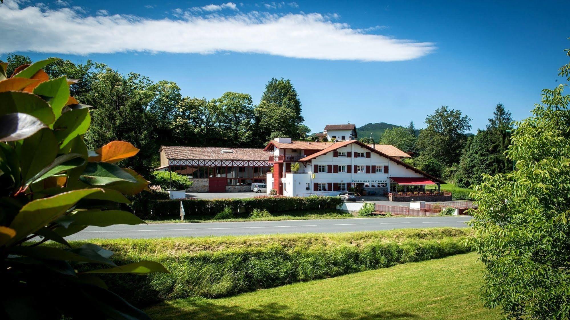 Logis Hotel Ur-Hegian Ainhoa Ngoại thất bức ảnh